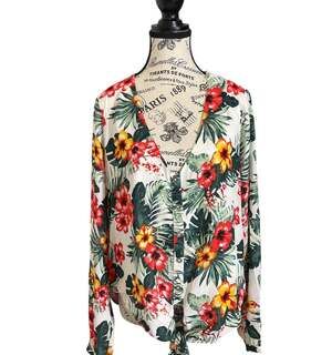 GUESS Tropical Floral Tie Front Button Blouse Top Long Sleeve Resort Vacation Bo